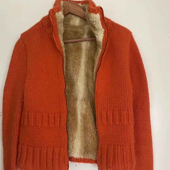 Orange sweater with faux fur inside - Picture 1 of 4